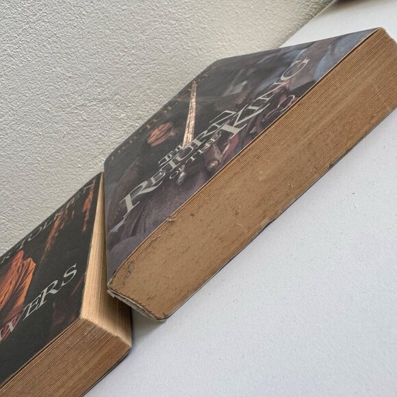 The Two Towers & The Return of the King โ J.R.R. Tolkien Movie Tie-In Editions - Picture 3 of 7